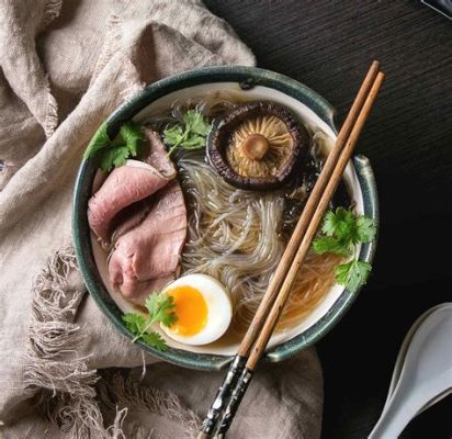  La soupe aux nouilles de Jinzhou: une symphonie en umami épicée et réconfortante dans chaque bol!