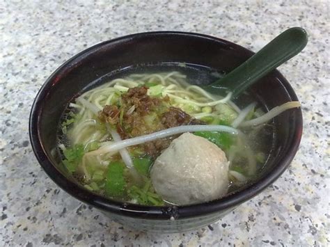  Le Danzai Mian : Une Harmonie Savoureuse de Pâtes Douces et d'Un Bouillon Épicé Inspirant