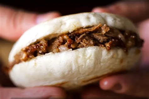  Les Délices Croquants et Apaisants du Rou Jia Mo : Un Sandwich Chinois à la Renommée Millénaire ?