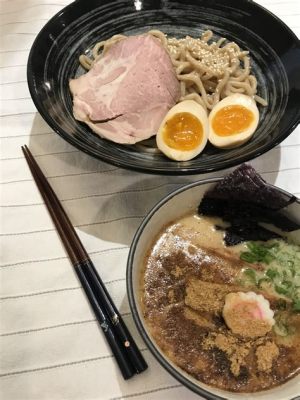  Tsukemen: Un plongeon réconfortant dans des saveurs umami explosives!